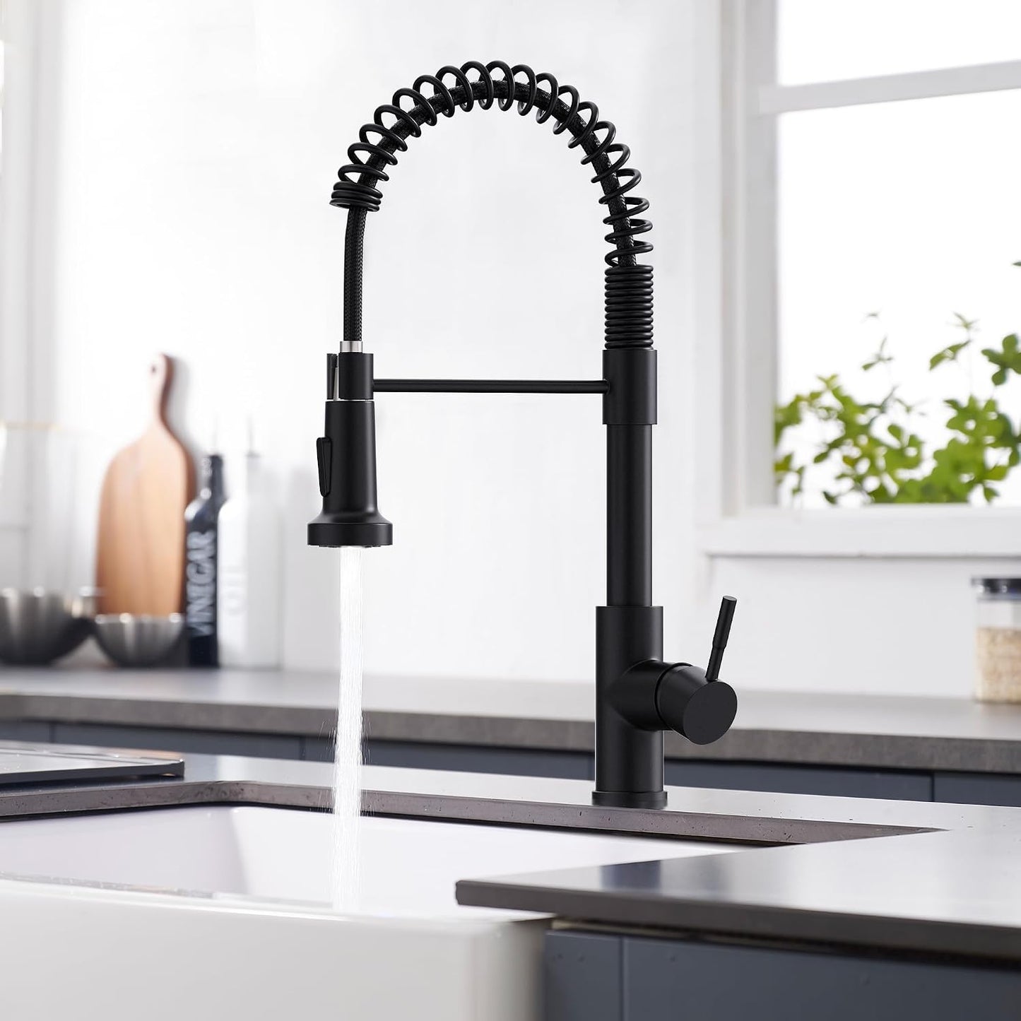 GIMILI Black Kitchen Faucet with Pull Down Sprayer Single Handle Single Hole Rv Kitchen Faucet for Farmhouse Bar Laundry Outdoor Sink