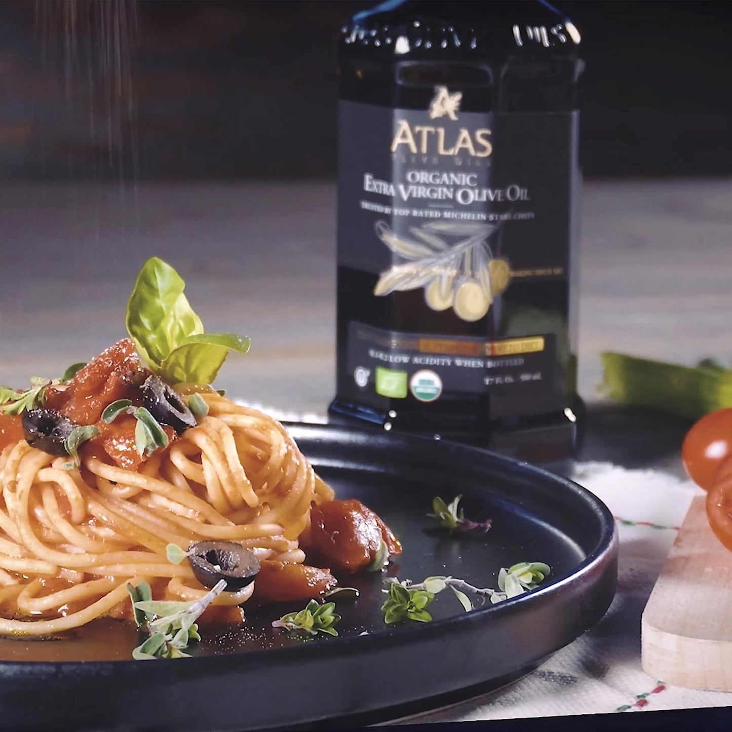 Atlas 750 mL Organic Cold Press Extra Virgin Olive Oil in Glass Bottle from Morocco
