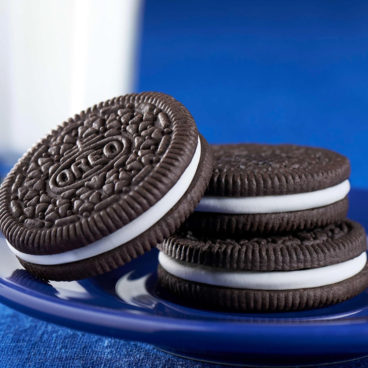 OREO Chocolate Sandwich Cookies, 30 snack packs, 4 cookies per pack