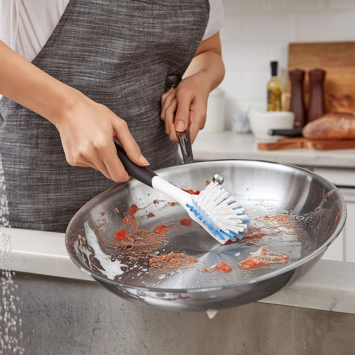 OXO Good Grips Dish Scrub Brush with Non-Slip Handle, Nylon Bristles