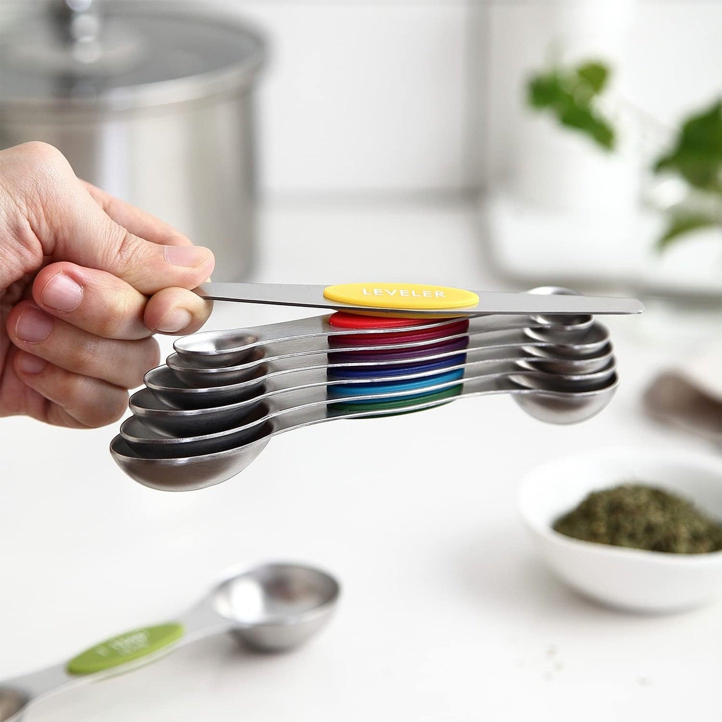 Spring Chef Magnetic Measuring Spoons Set of 8 for Kitchen, Multicolor | Stainless Steel Teaspoon & Tablespoon Measuring Spoons with Leveler for Dry & Liquid Ingredients, Dual Sided, Dishwasher Safe