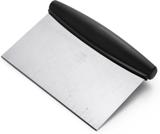 OXO Good Grips Stainless Steel Multi-Purpose Scraper & Chopper, Dough Cutter for Pizza, Bread and Cookie Dough, Multi-Purpose Vegetable Chopper, Dishwasher-Safe Kitchen Essential