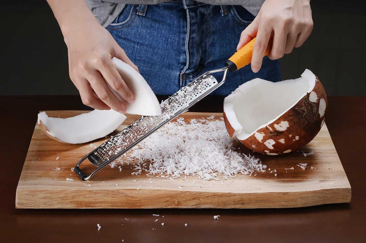 Deiss PRO Lemon Zester & Heavy Duty Cheese Grater & Vegetable Grater - Parmesan Cheese Lemon, Garlic, Nutmeg, Chocolate, Fruits, Vegetables, Ginger Grater - Cheese Shredder & Stainless Steel Grater