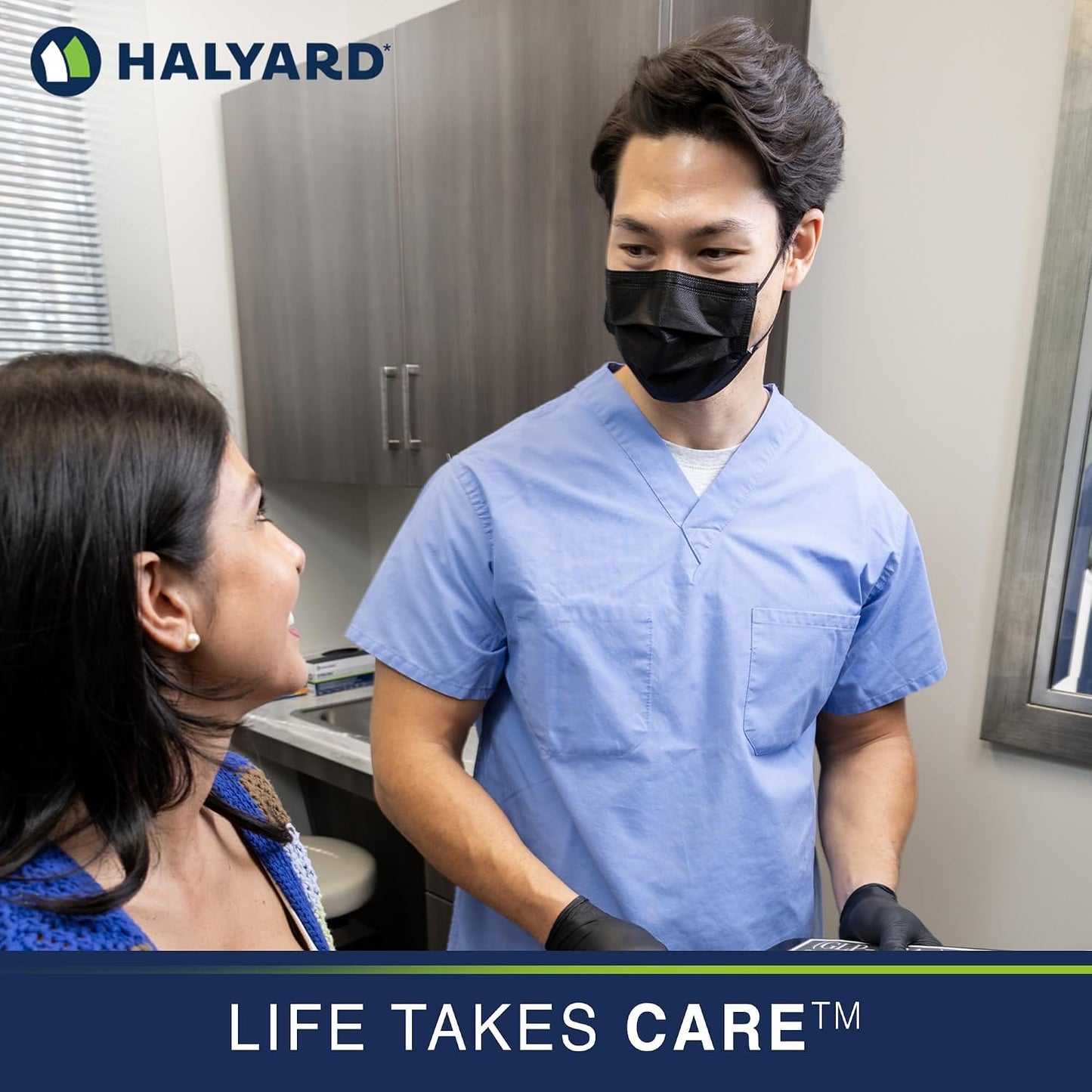 Halyard Black Disposable Face Mask with Earloops, ASTM LEVEL 3, Fog-Free, Pleat Style, 4-Layer Construction