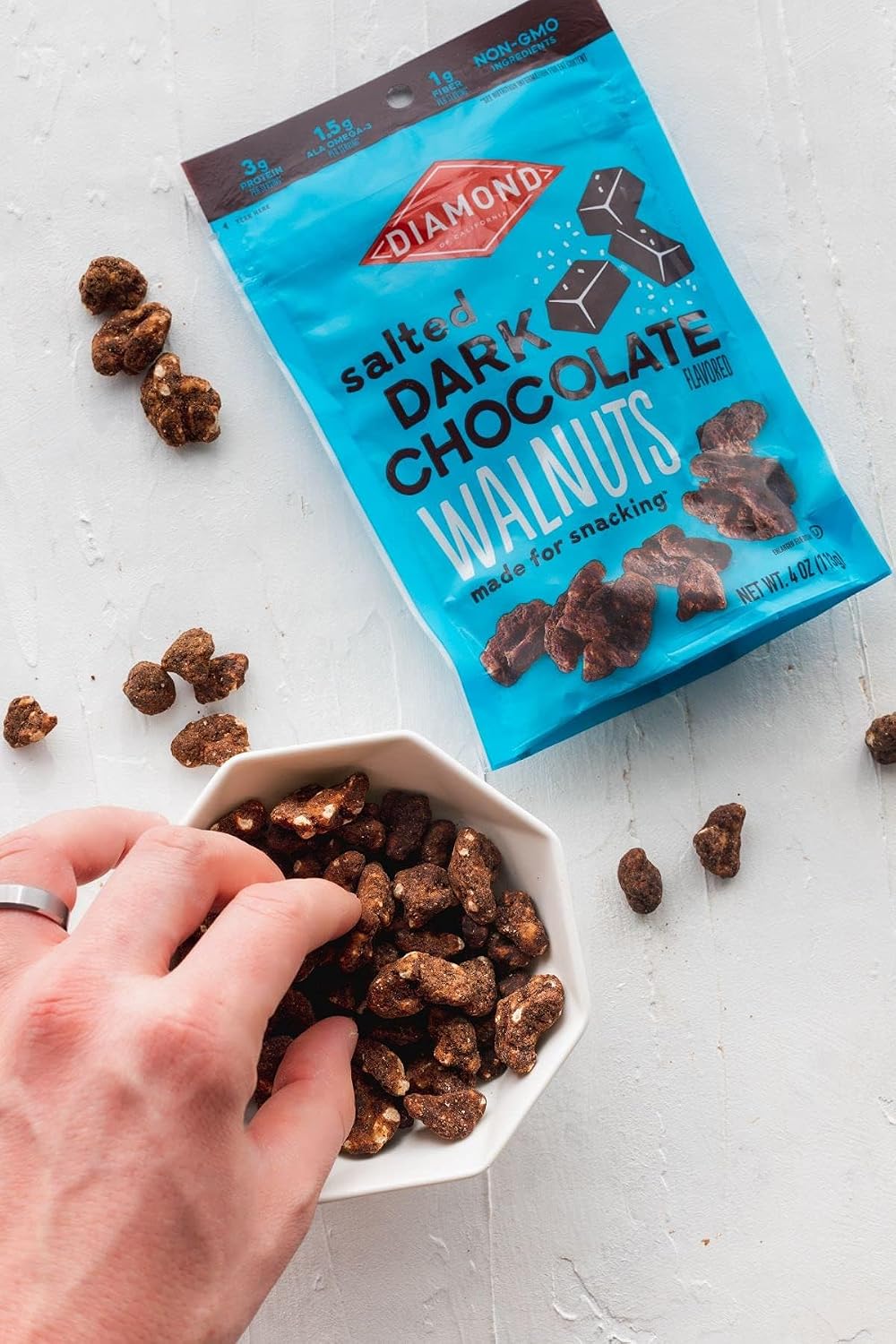 Diamond of California Salted Dark Chocolate Walnut Snack Nuts, 4 oz. (4 Pack)