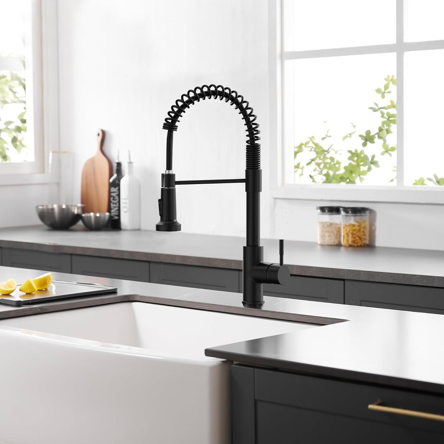 GIMILI Black Kitchen Faucet with Pull Down Sprayer Single Handle Single Hole Rv Kitchen Faucet for Farmhouse Bar Laundry Outdoor Sink