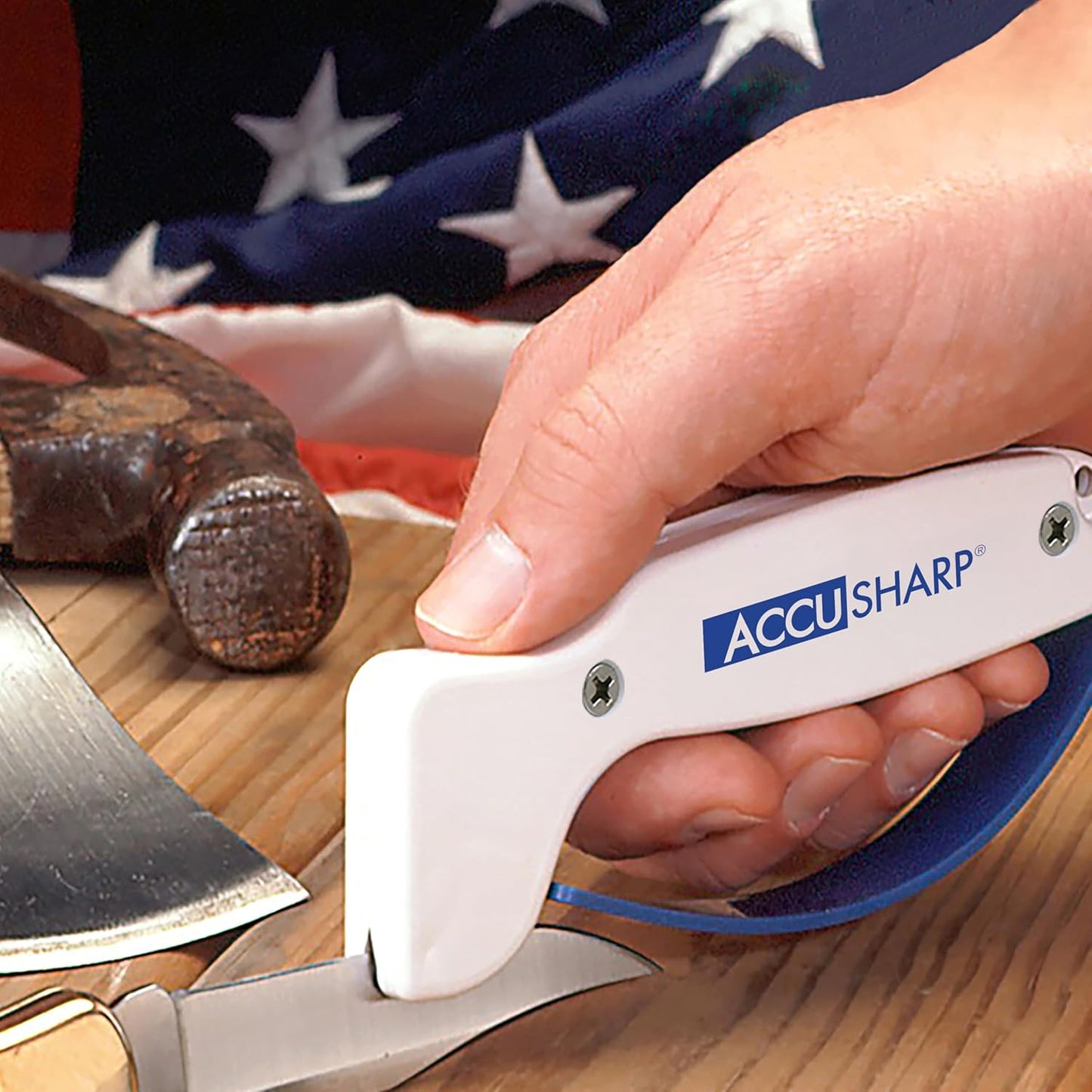 AccuSharp Knife Sharpener, Ergonomic Comfortable Handle, Compact & Easy to Use, Restore and Hone Straight & Serrated Knives, White
