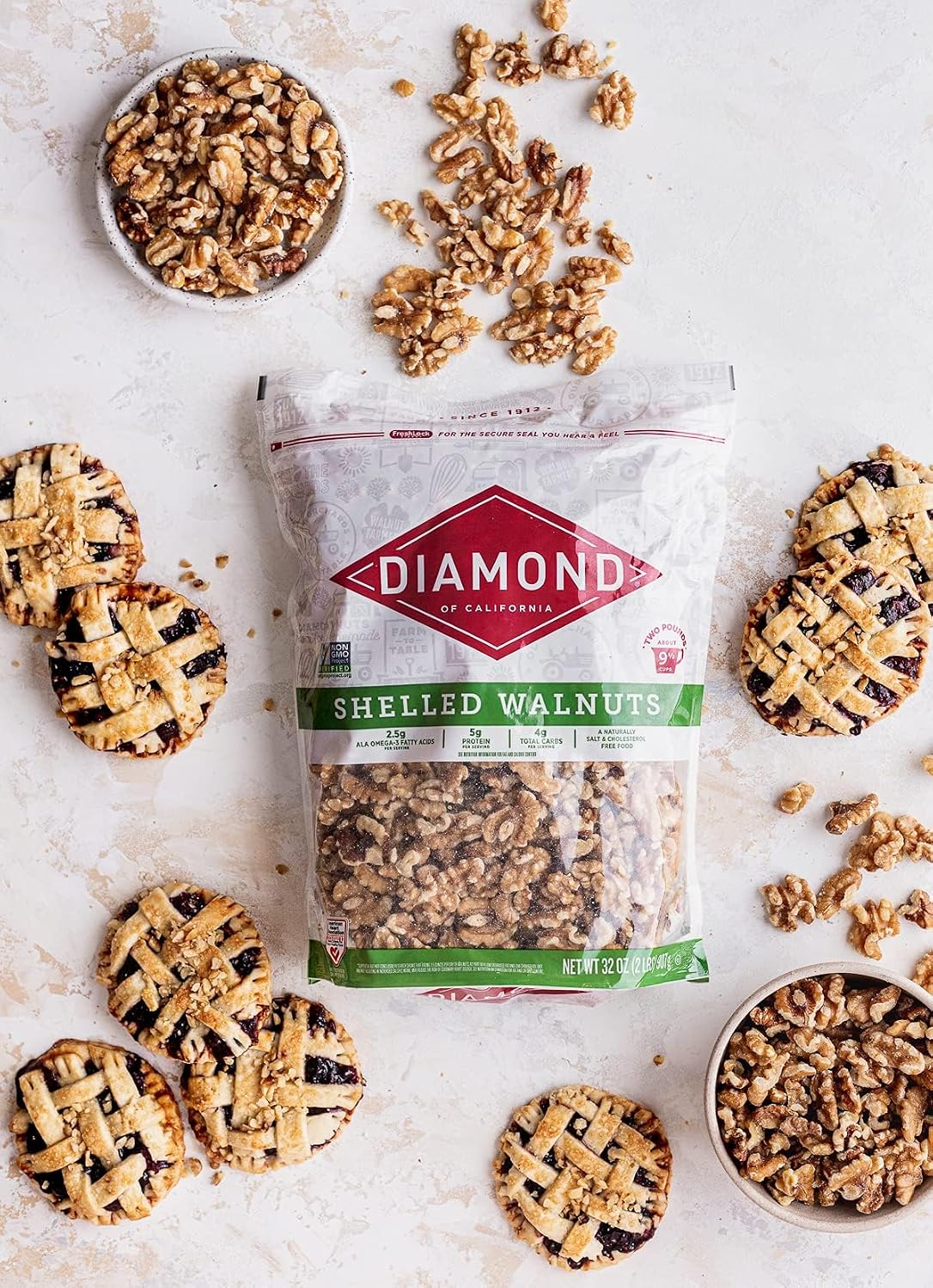 Diamond of California Shelled Walnut Halves and Pieces, 32 oz Raw Walnuts for Baking and Snacking