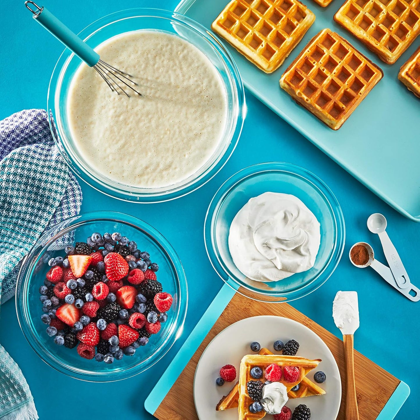 Pyrex Essentials (3-Piece) Glass Mixing Bowls Set For Prepping, Baking and Cooking, Preheated Oven, Dishwasher, Freezer, and Microwave Safe