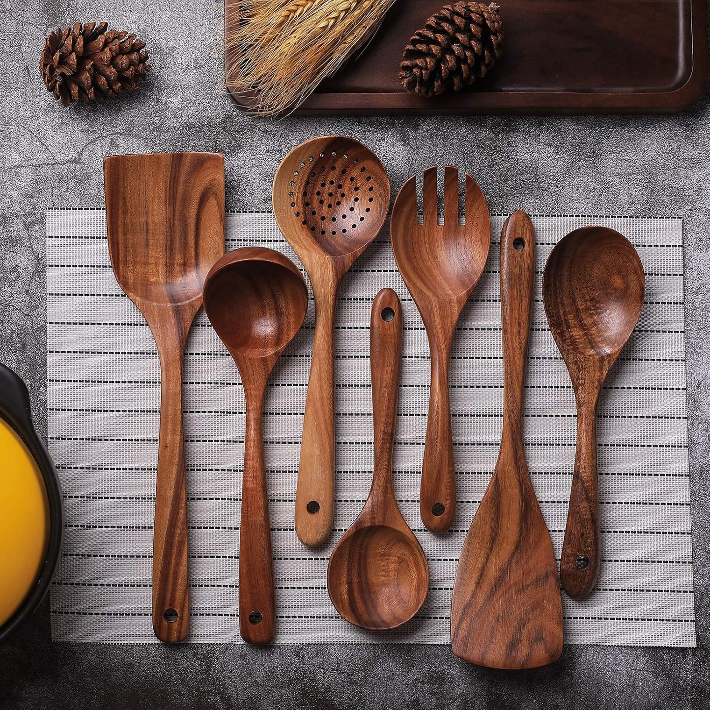 Wooden Non-Stick Kitchen Pan Toolset 7 Pieces Set, Natural Kitchen Utensils Spatula, Wooden Cooking Utensils Spoons, Fried Spatula and Salad Fork